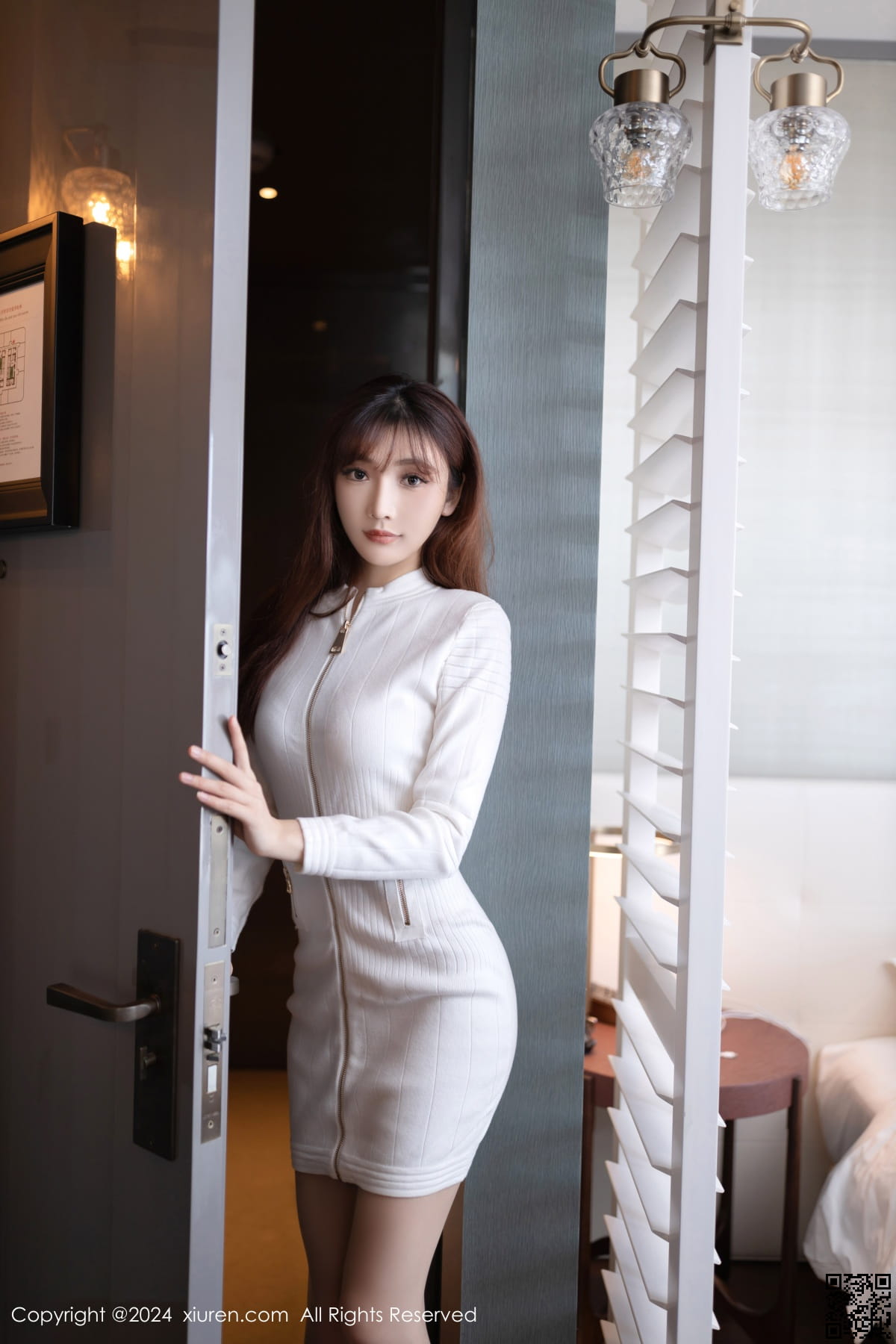 XIUREN秀人网 2024.03.14 No.8233 陆萱萱-4