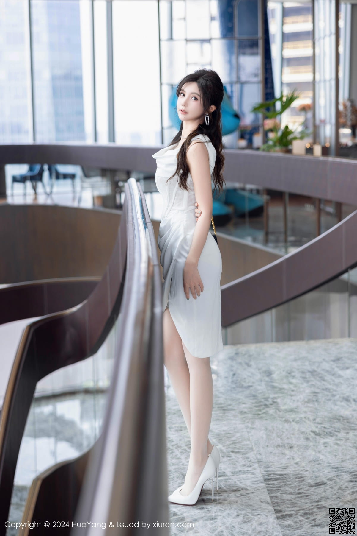 HuaYang花漾写真 2024.10.12 VOL.612 绮里嘉ula-3