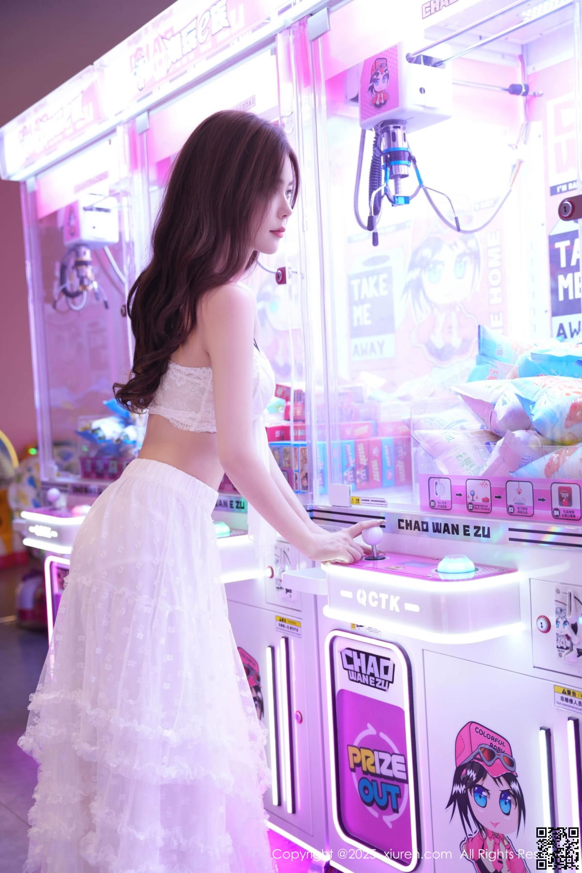 XIUREN秀人网 2025.09.22 No.10791 拍黄瓜girl-6