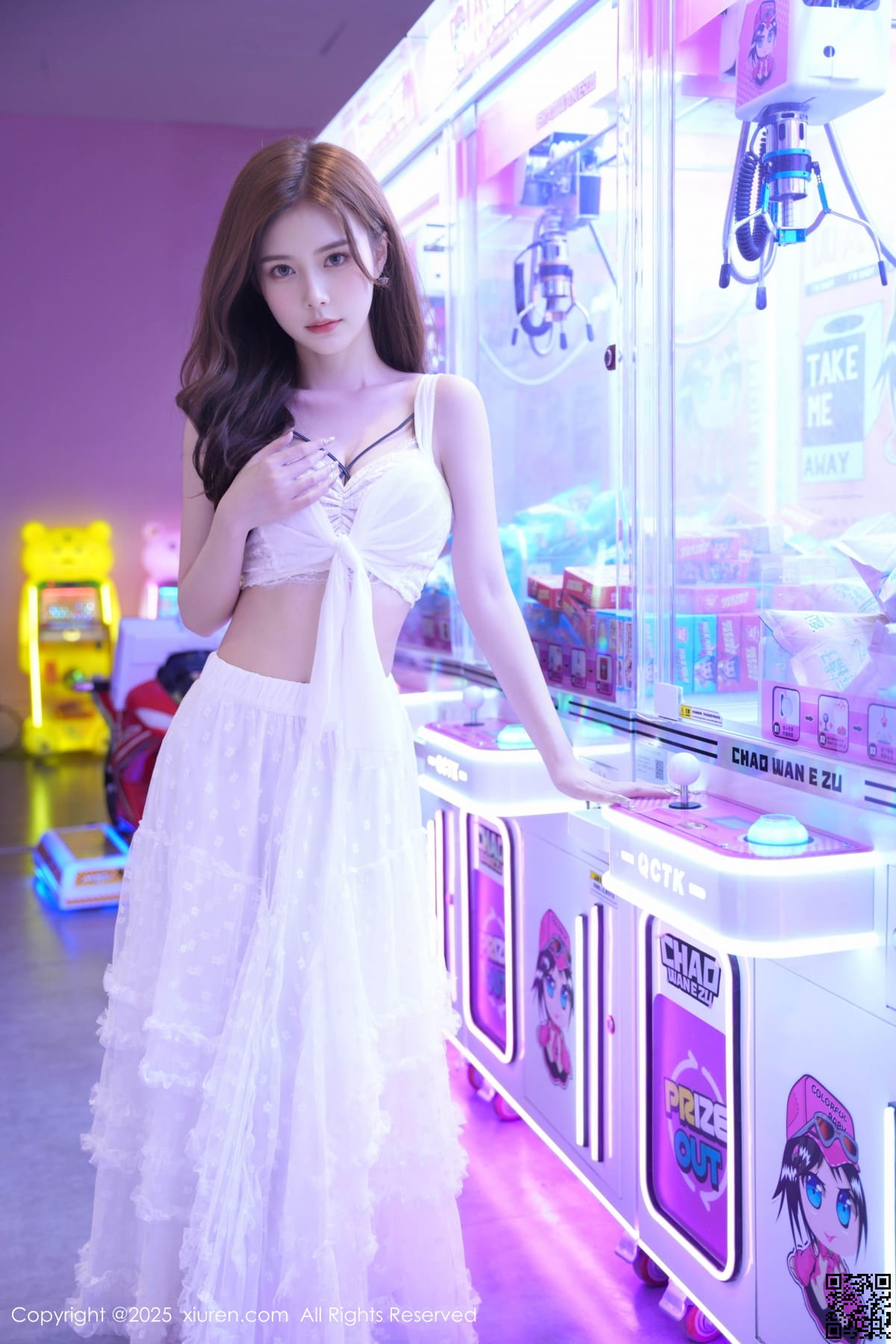 XIUREN秀人网 2025.09.22 No.10791 拍黄瓜girl-5