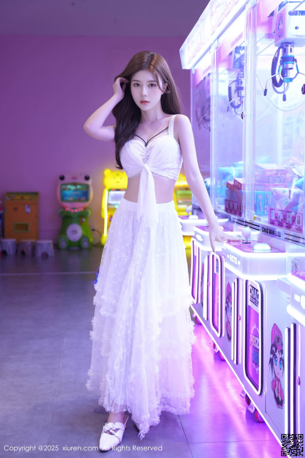XIUREN秀人网 2025.09.22 No.10791 拍黄瓜girl-4