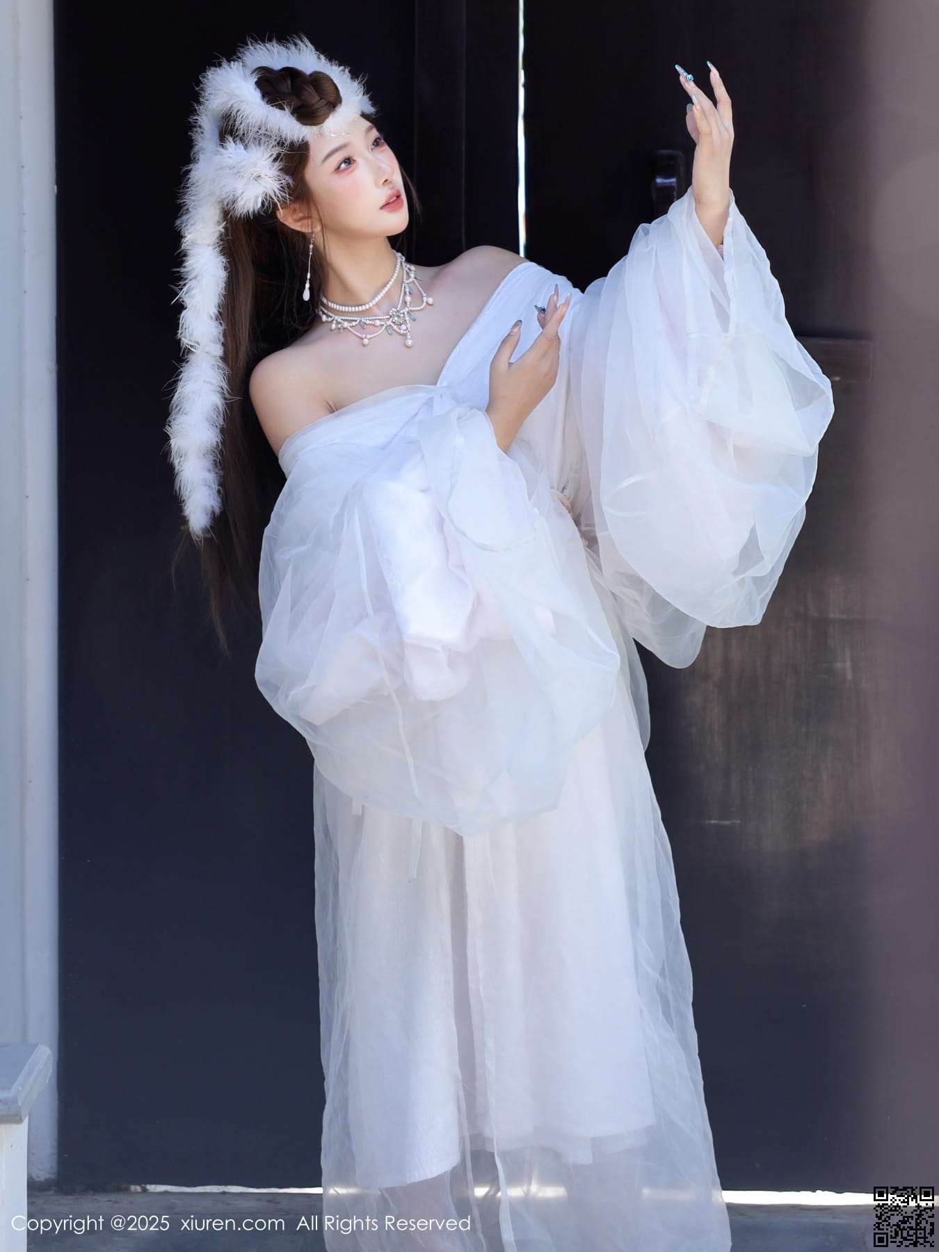 XIUREN秀人网 2025.10.09 No.10843 金允希Yuki-5